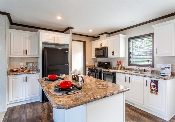 Colonial Heights - Image 17