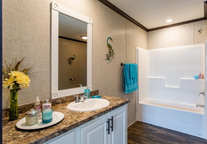 Colonial Heights - Image 20