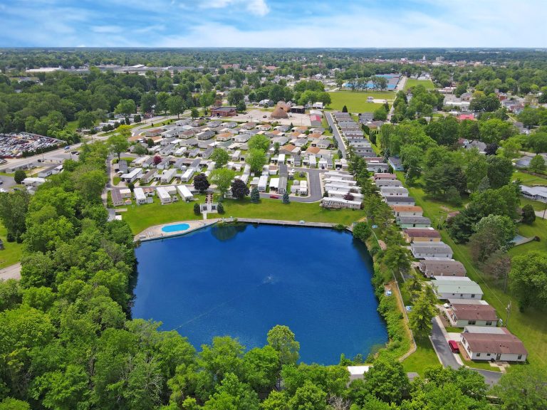 Clinton Manufactured Home Resort community image