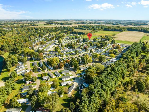 Melrose Village - Image 11