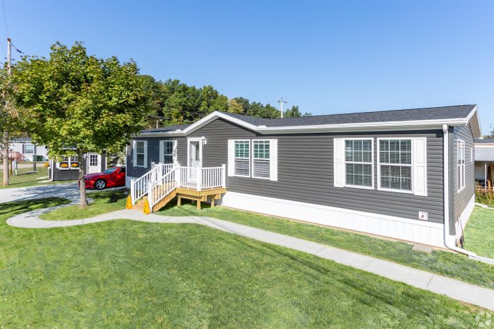 Hudson Estates - Image 20