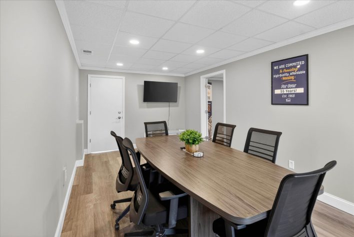 Worthington Arms - Image 32