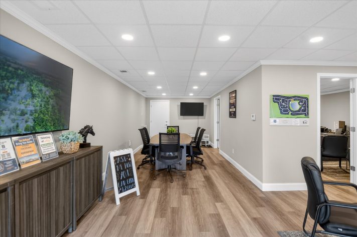 Worthington Arms - Image 33