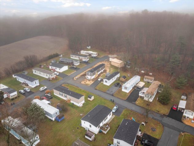 Frieden Manor - Image 40