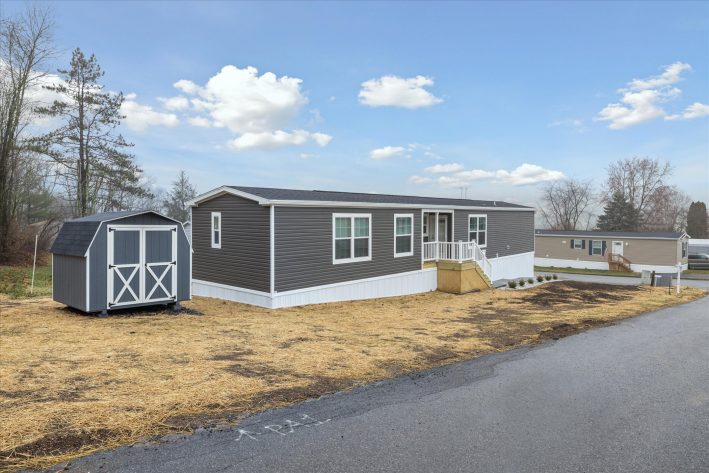 Frieden Manor - Image 58