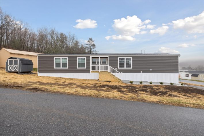 Frieden Manor - Image 59