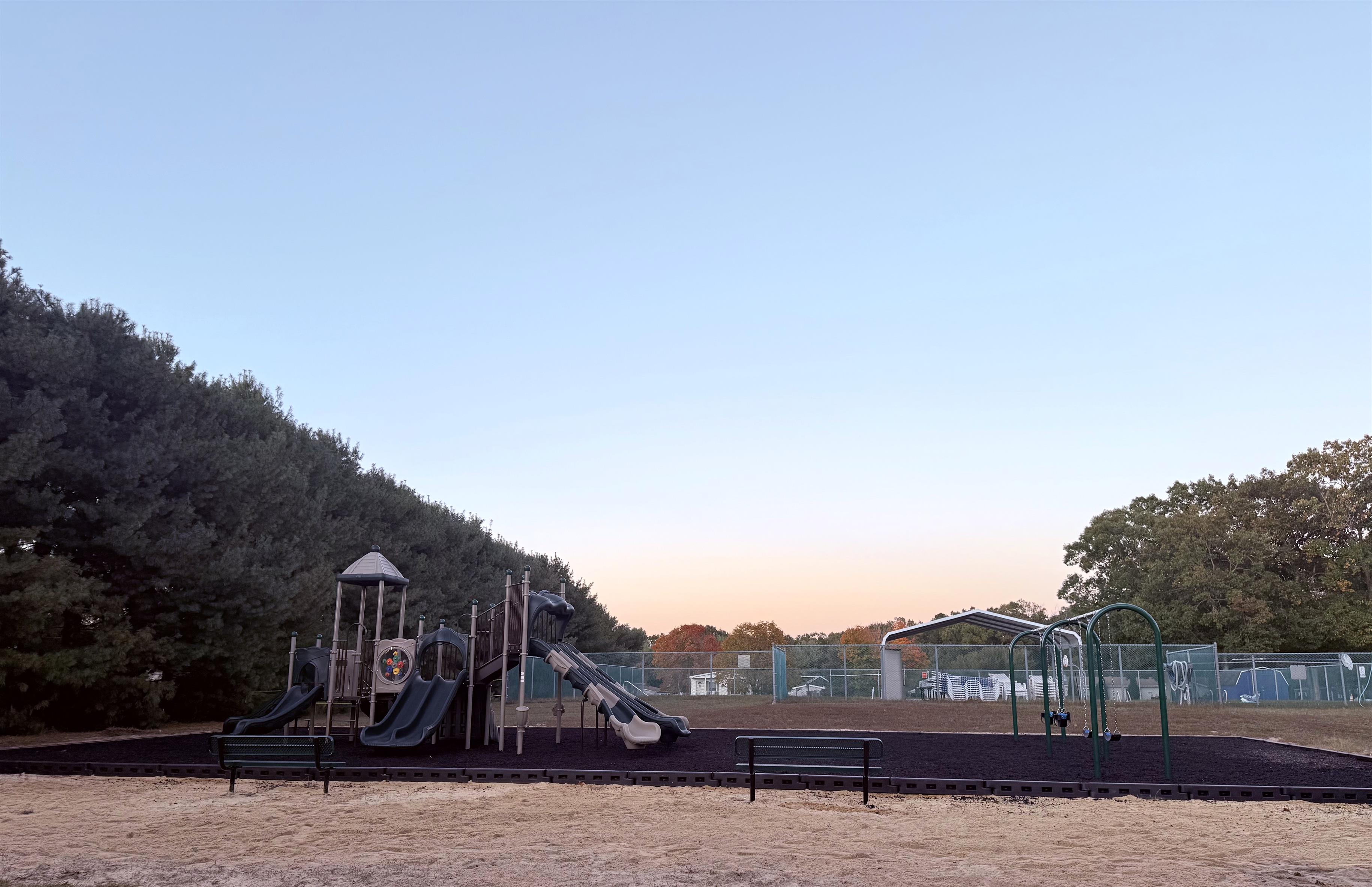 Fairview Manor - Image 29