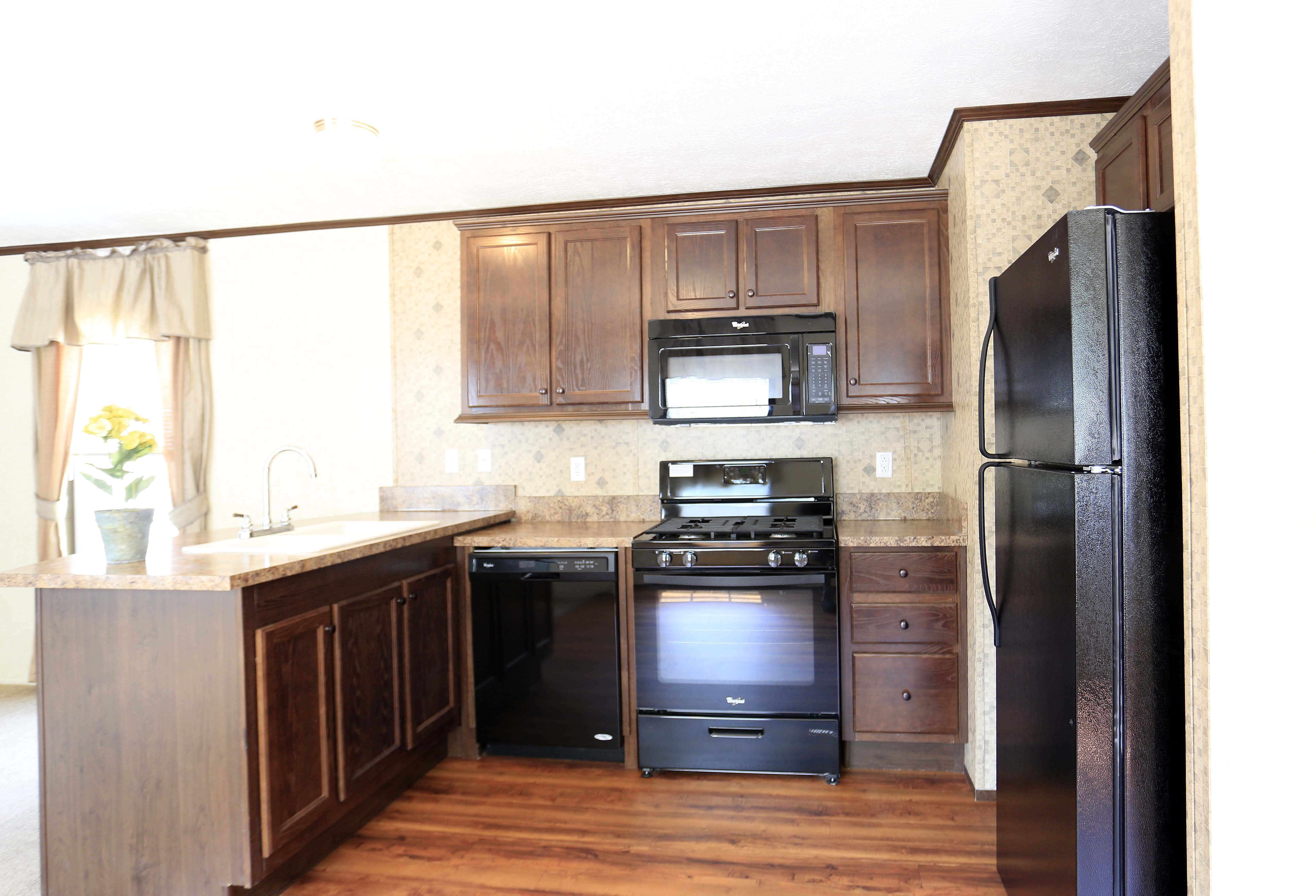 Lake Erie Estates - Image 3