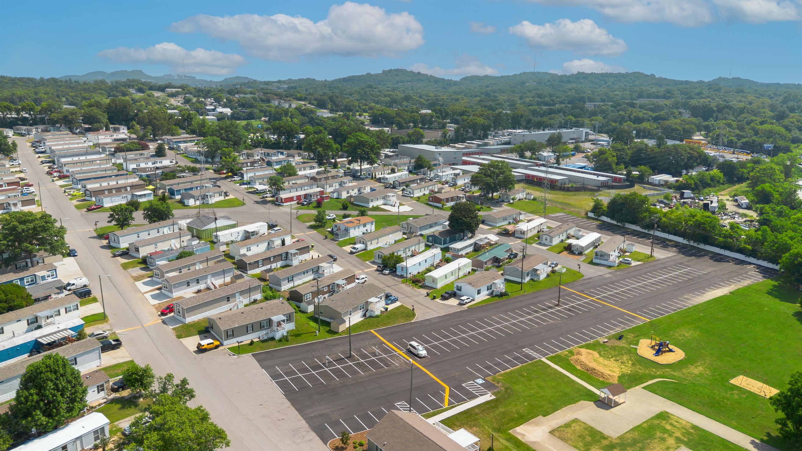 Holiday Village - Image 10