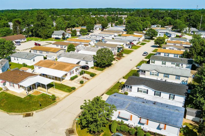 Maplewood Village - Image 9