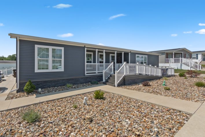 Lake Sherman Village - Image 4