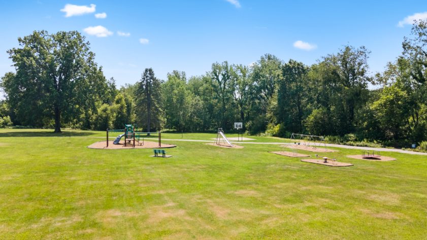 Lake Sherman Village - Image 16