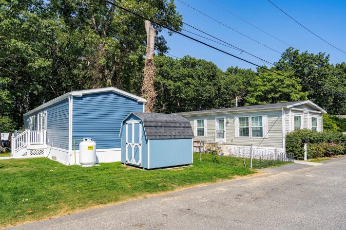 Woodlawn Village - Image 7