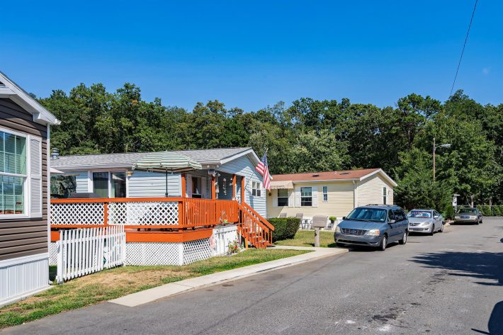 Woodlawn Village - Image 11