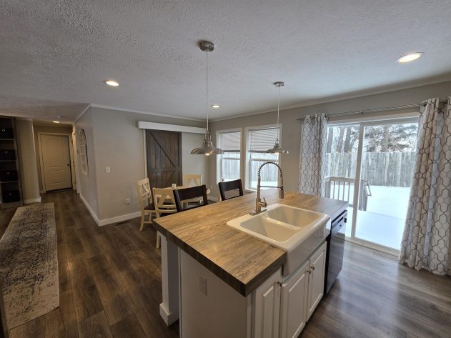 Sunny Acres - Image 10