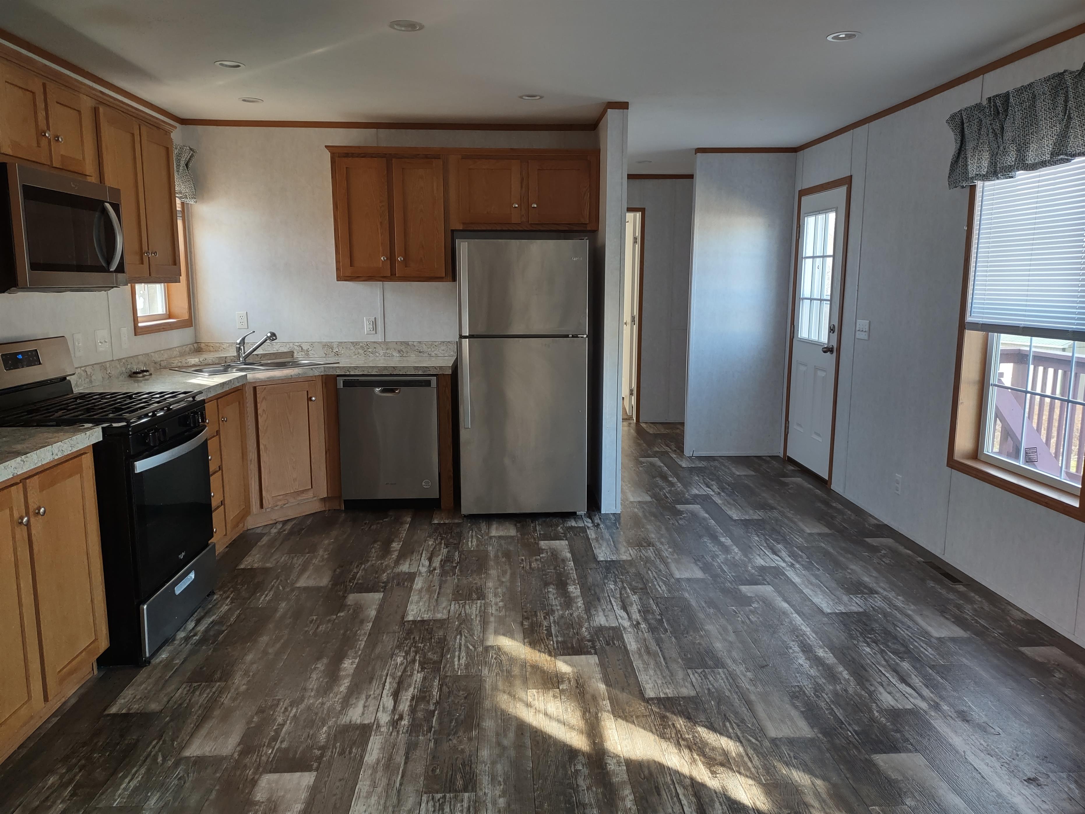 Waterfalls Village - Image 2