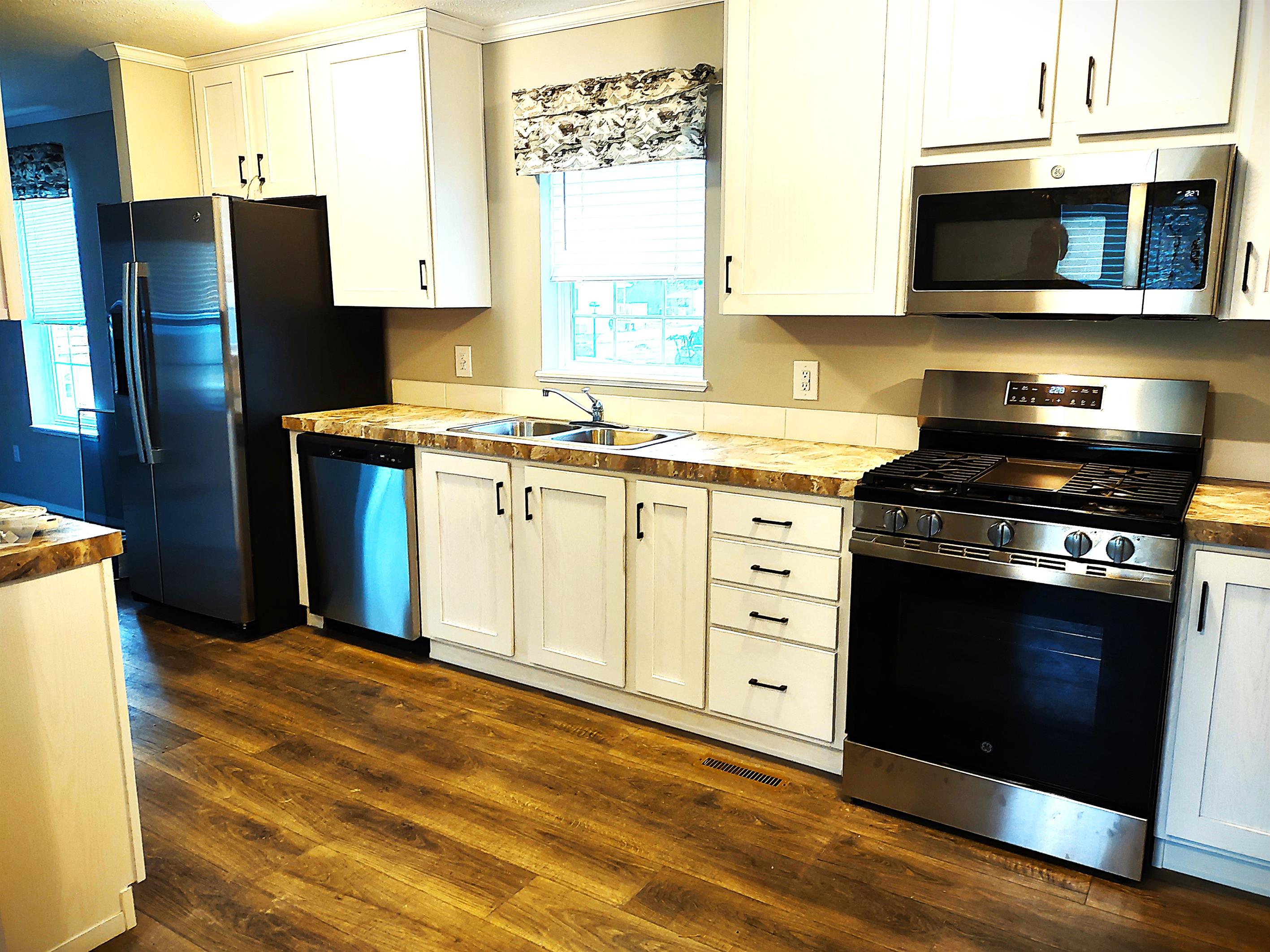 Waterfalls Village - Image 3