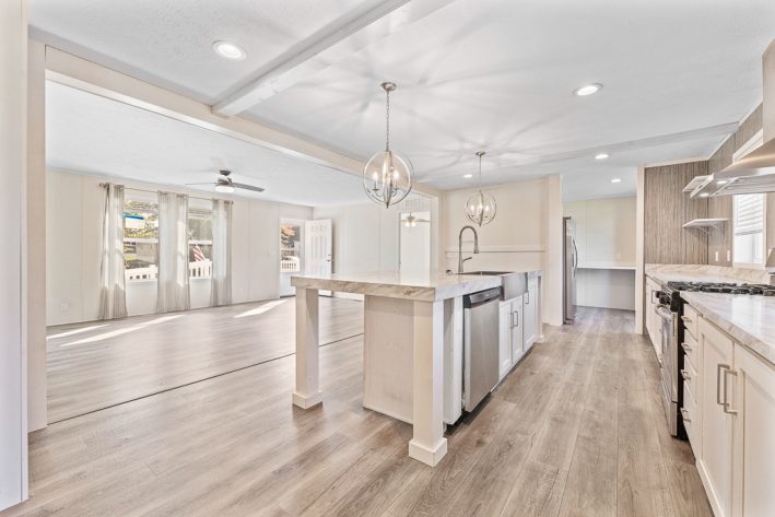 Melrose Village - Image 8