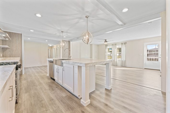 Melrose Village - Image 11