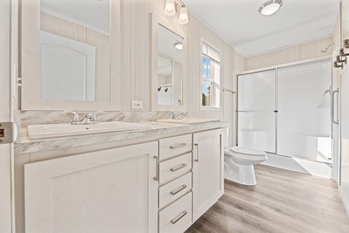 Melrose Village - Image 19