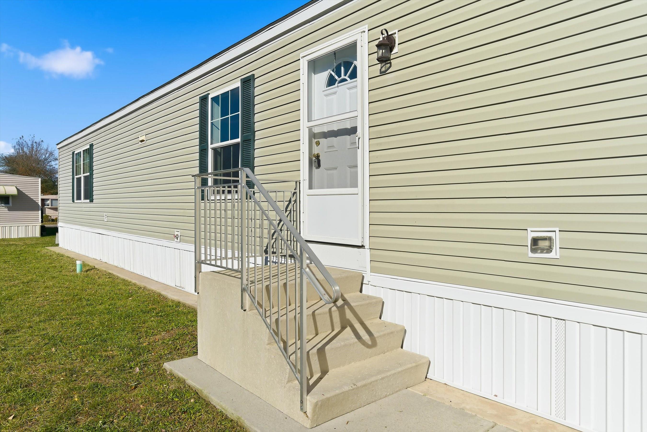 Cedarcrest Village - Image 3