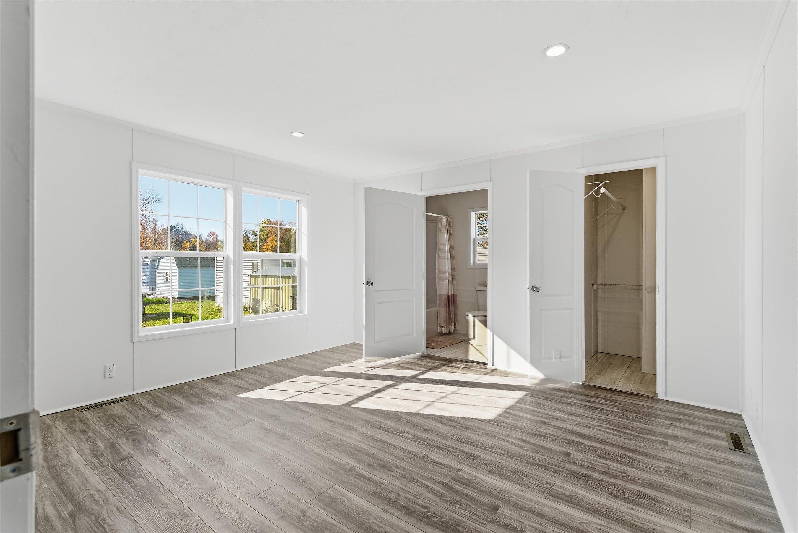 Cedarcrest Village - Image 19