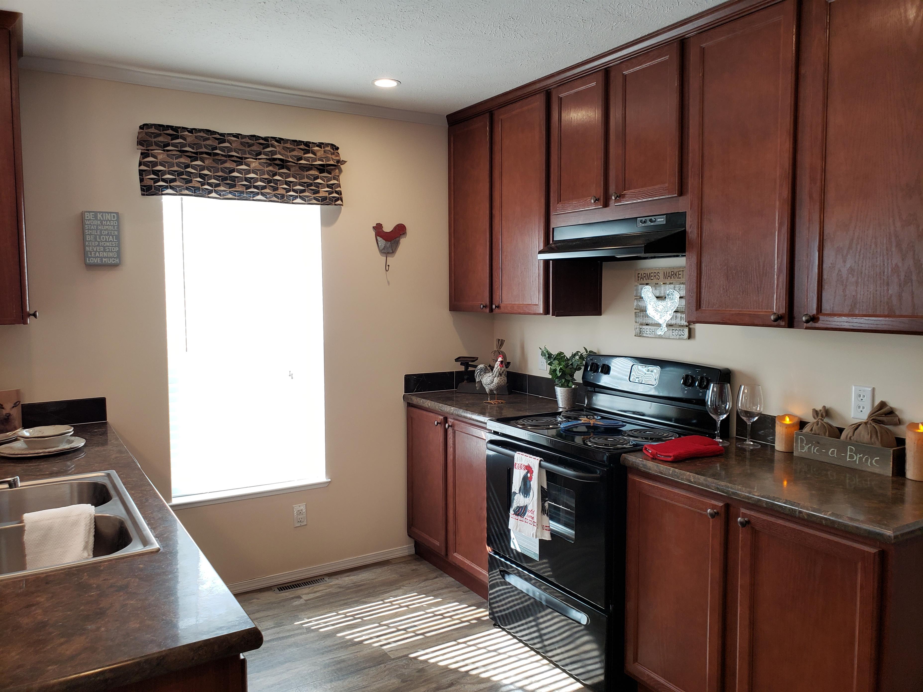 Melrose Village - Image 5