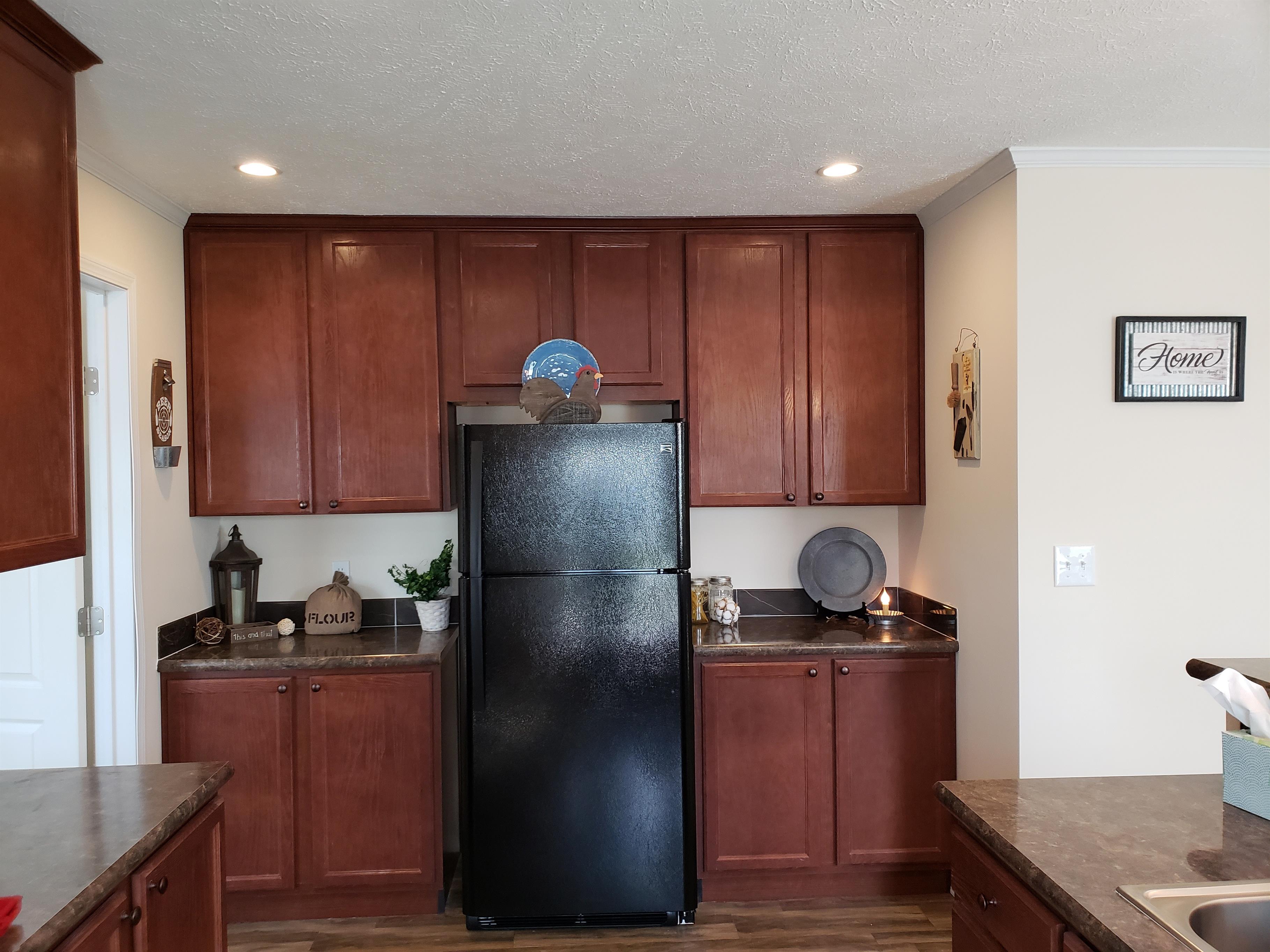 Melrose Village - Image 7