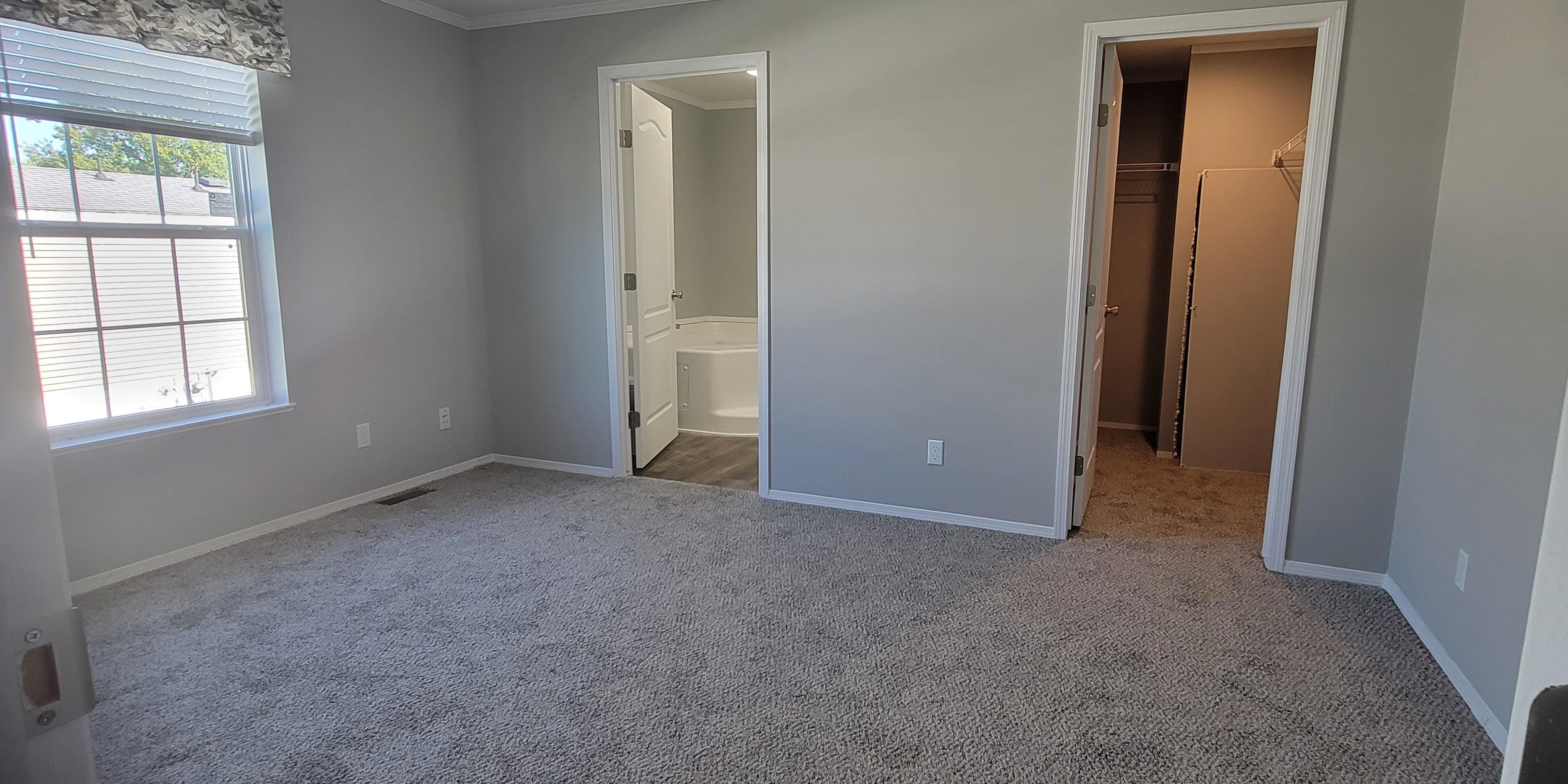 Melrose Village - Image 12