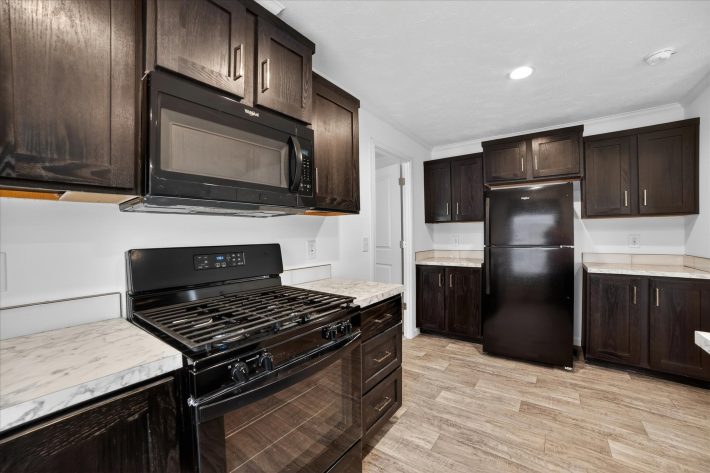 Holly Acres - Image 11