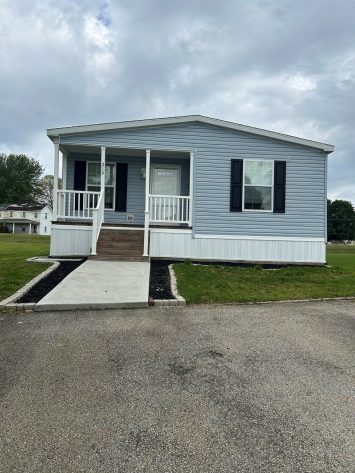 Huntingdon Pointe - Image 1