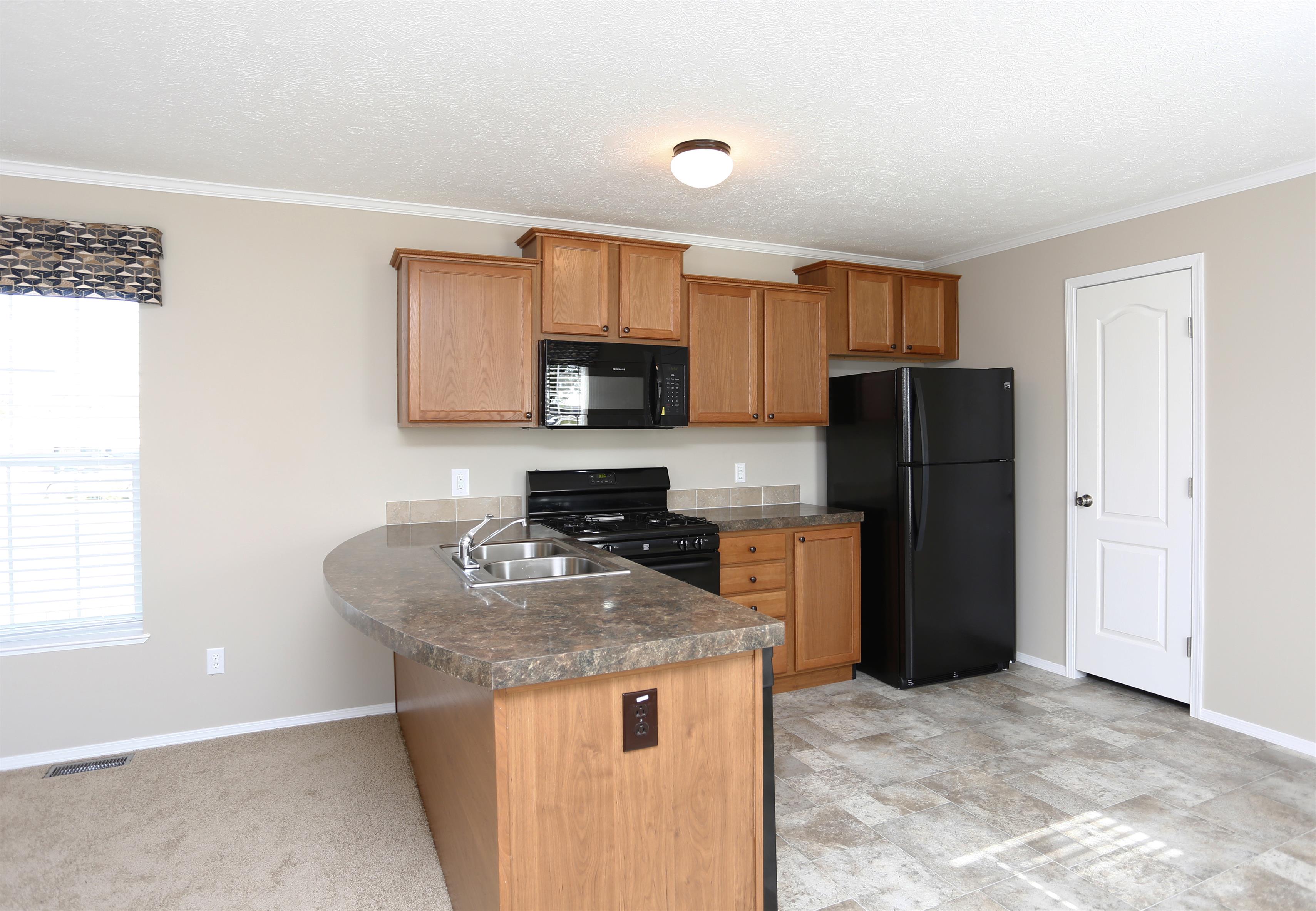 Colonial Heights - Image 9