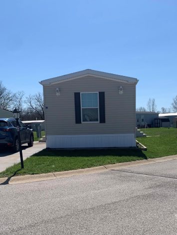 Colonial Heights - Image 1