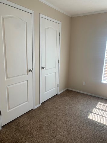 Colonial Heights - Image 5