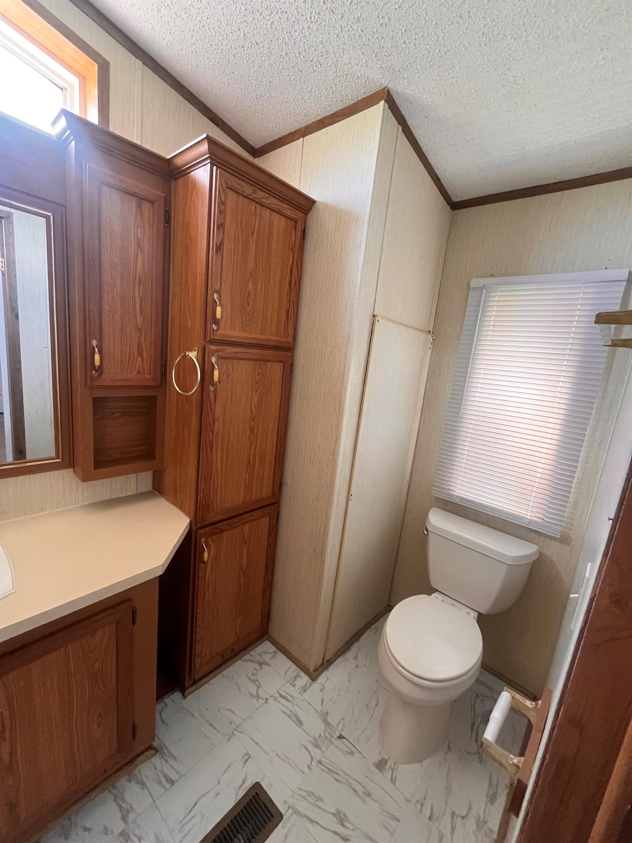 Hillcrest Estates - Image 10