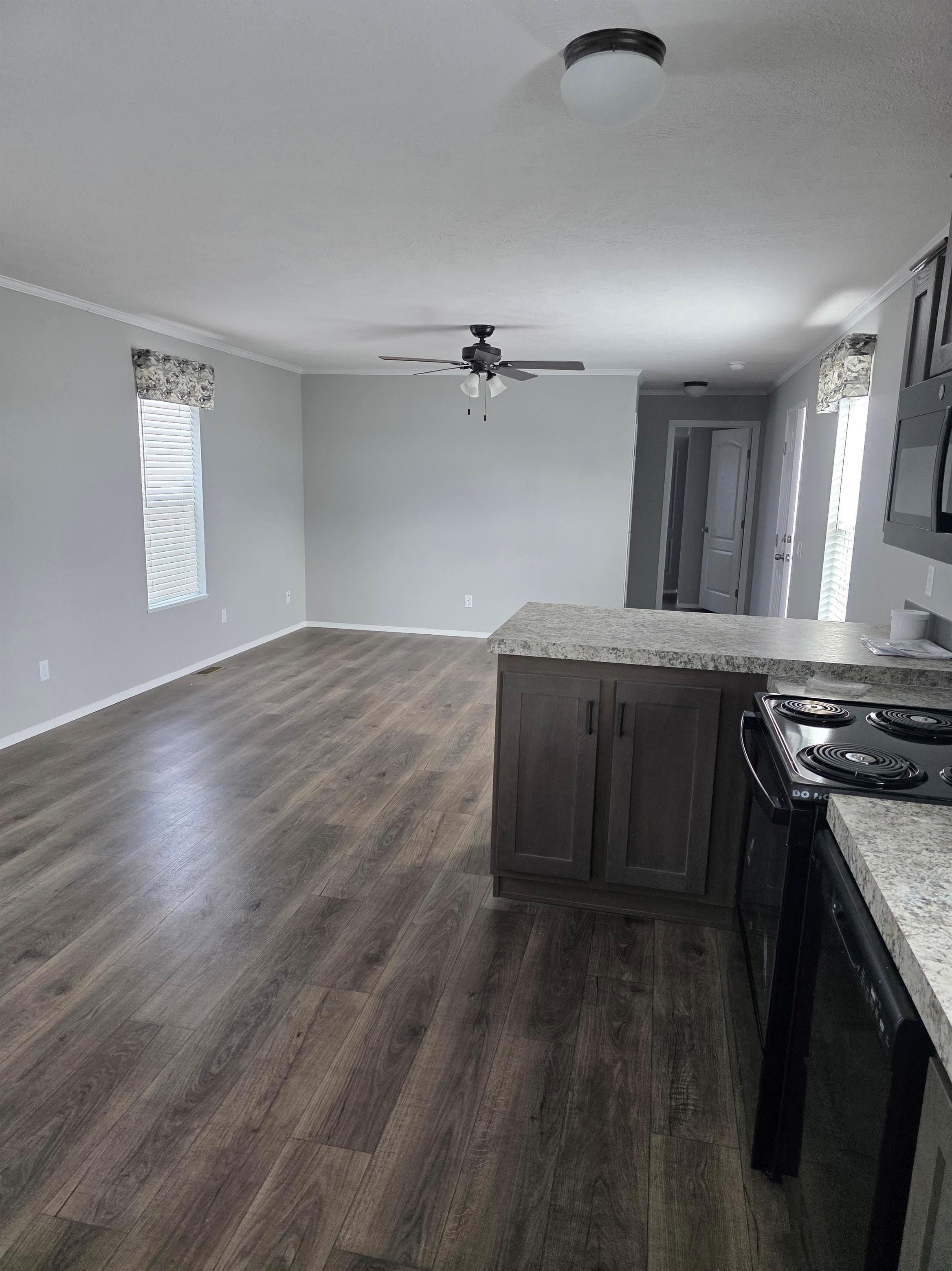 Clinton Manufactured Home Resort - Image 22