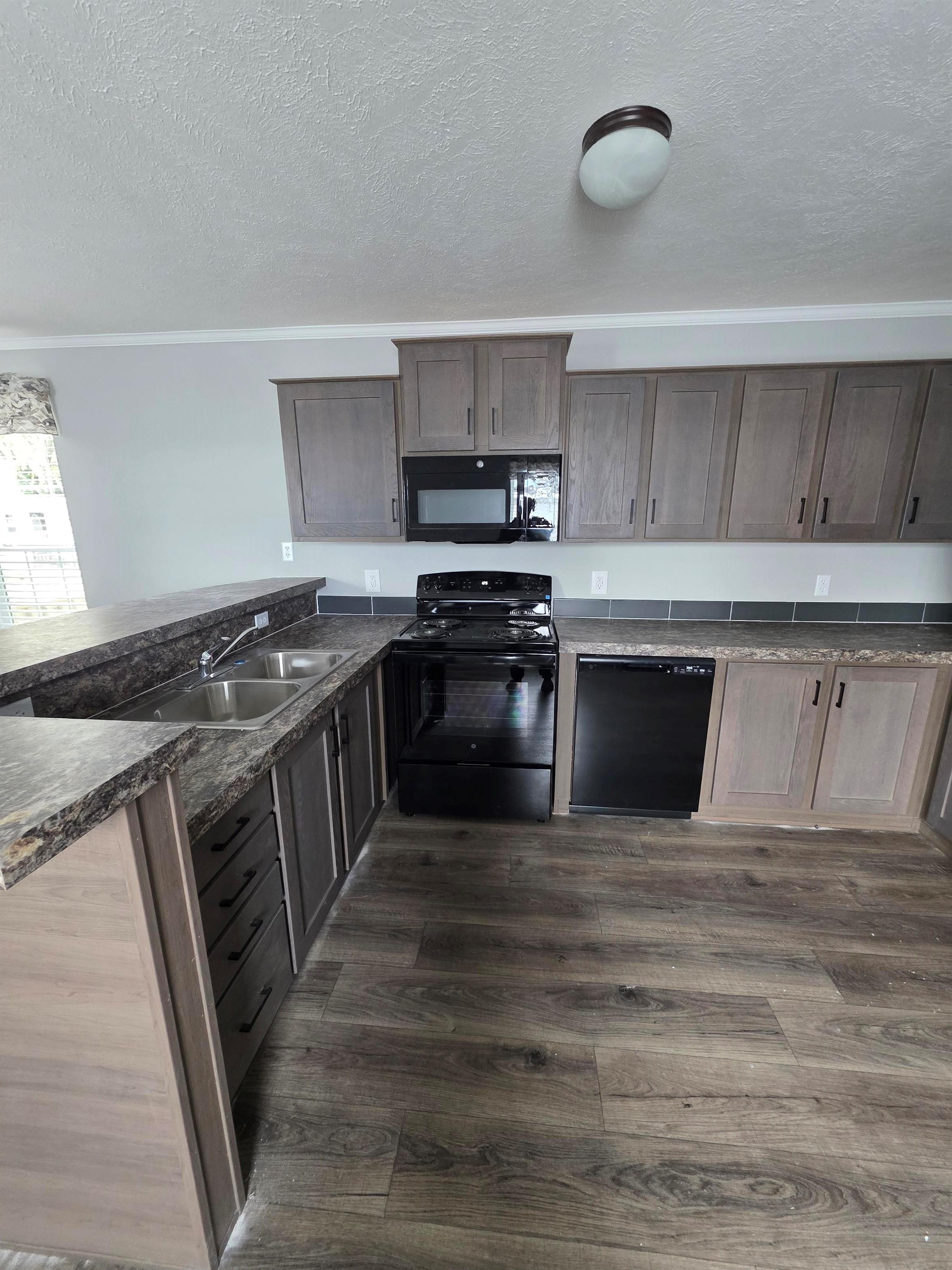 Clinton Manufactured Home Resort - Image 8