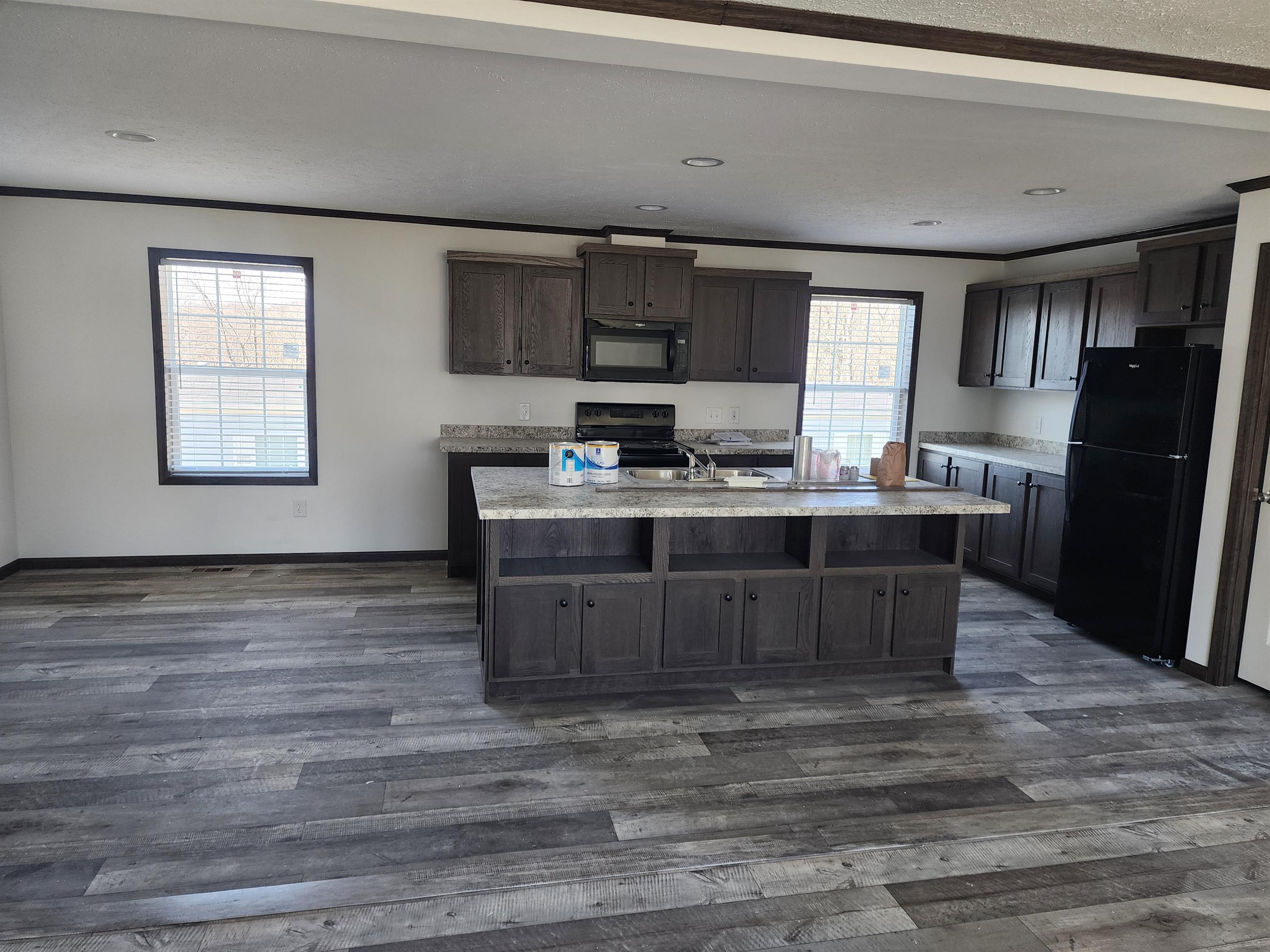 Hillcrest Crossing - Image 2