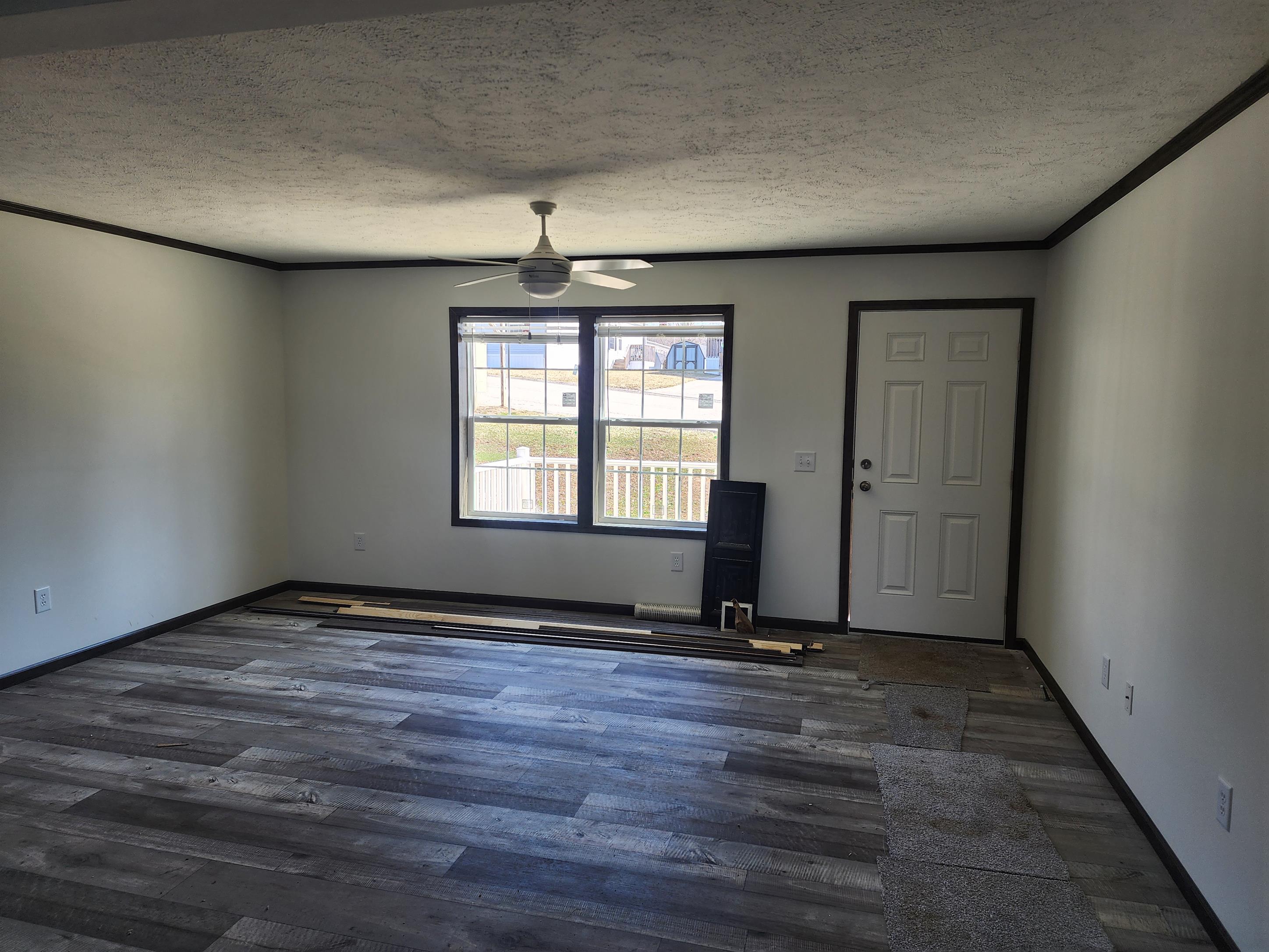 Hillcrest Crossing - Image 3