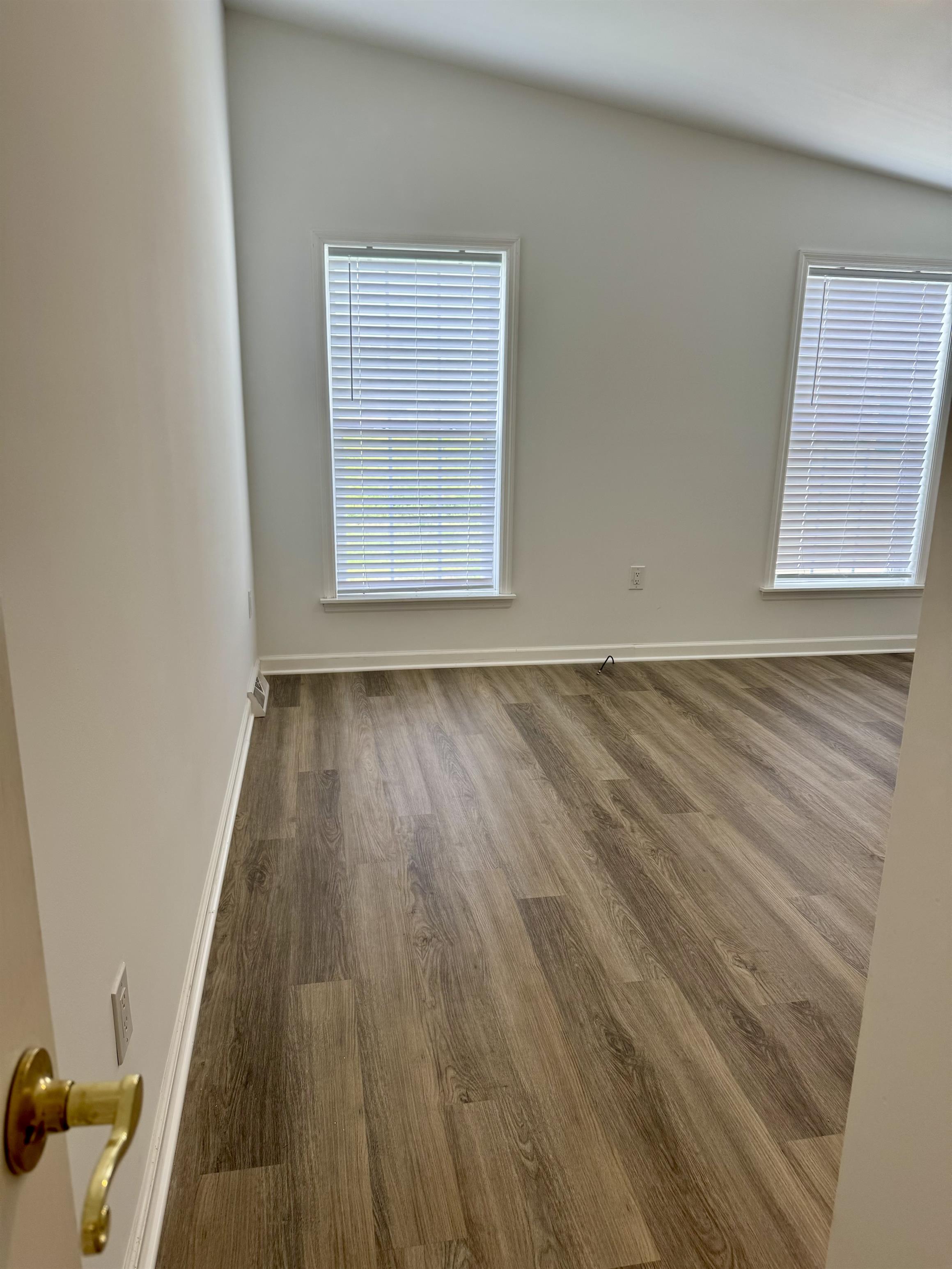 Cinnamon Woods - Image 14