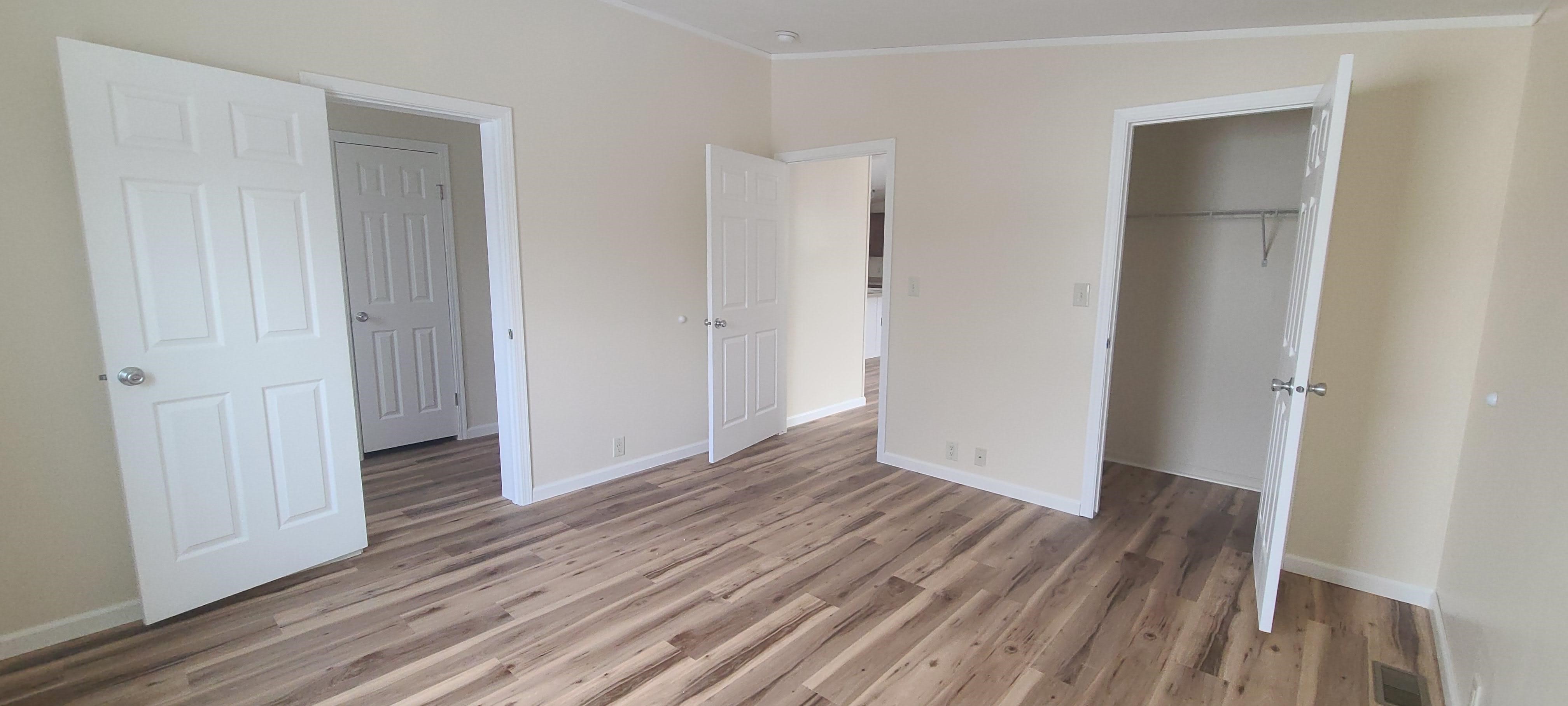 Fox Chapel Village - Image 4