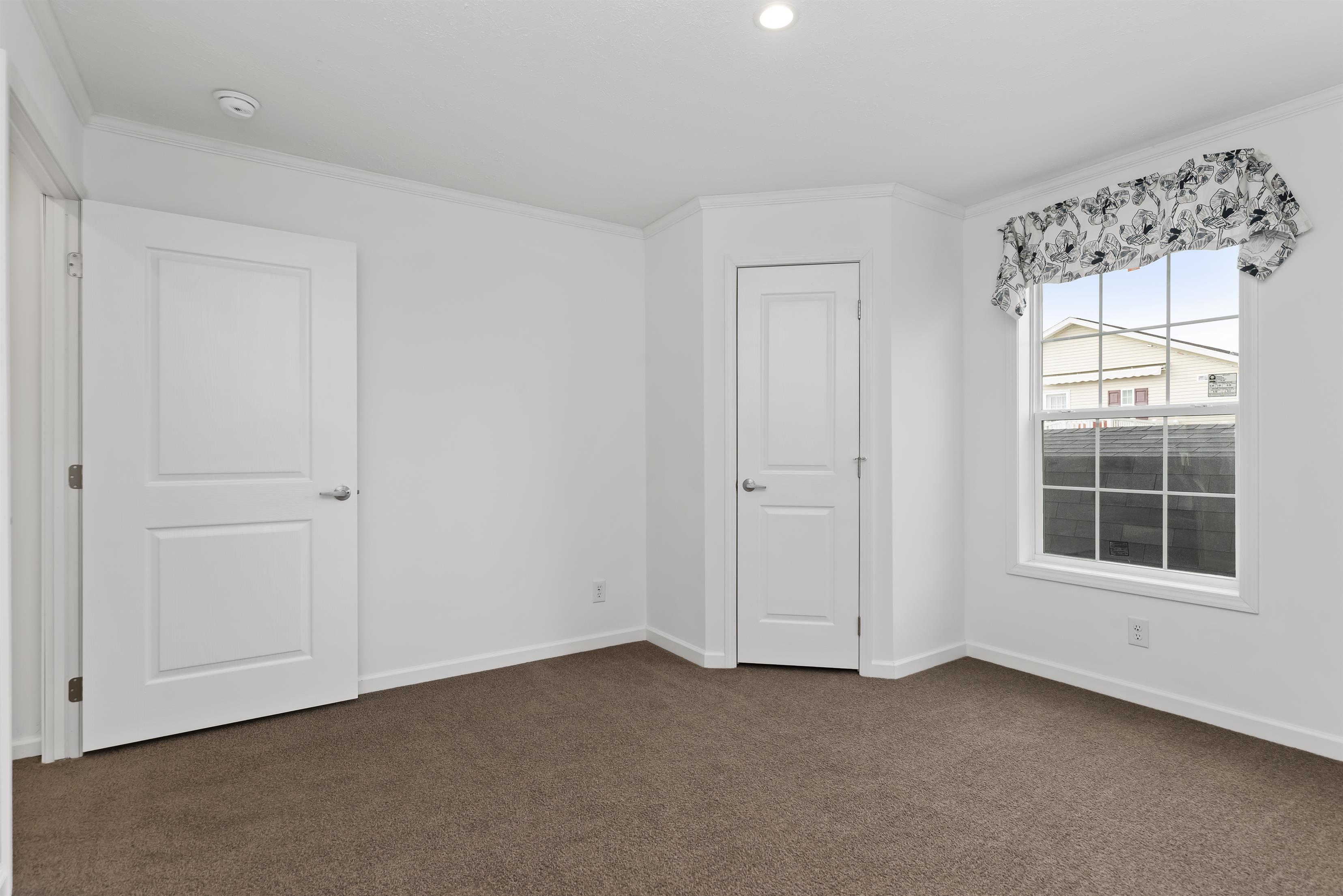 Pine Manor - Image 18