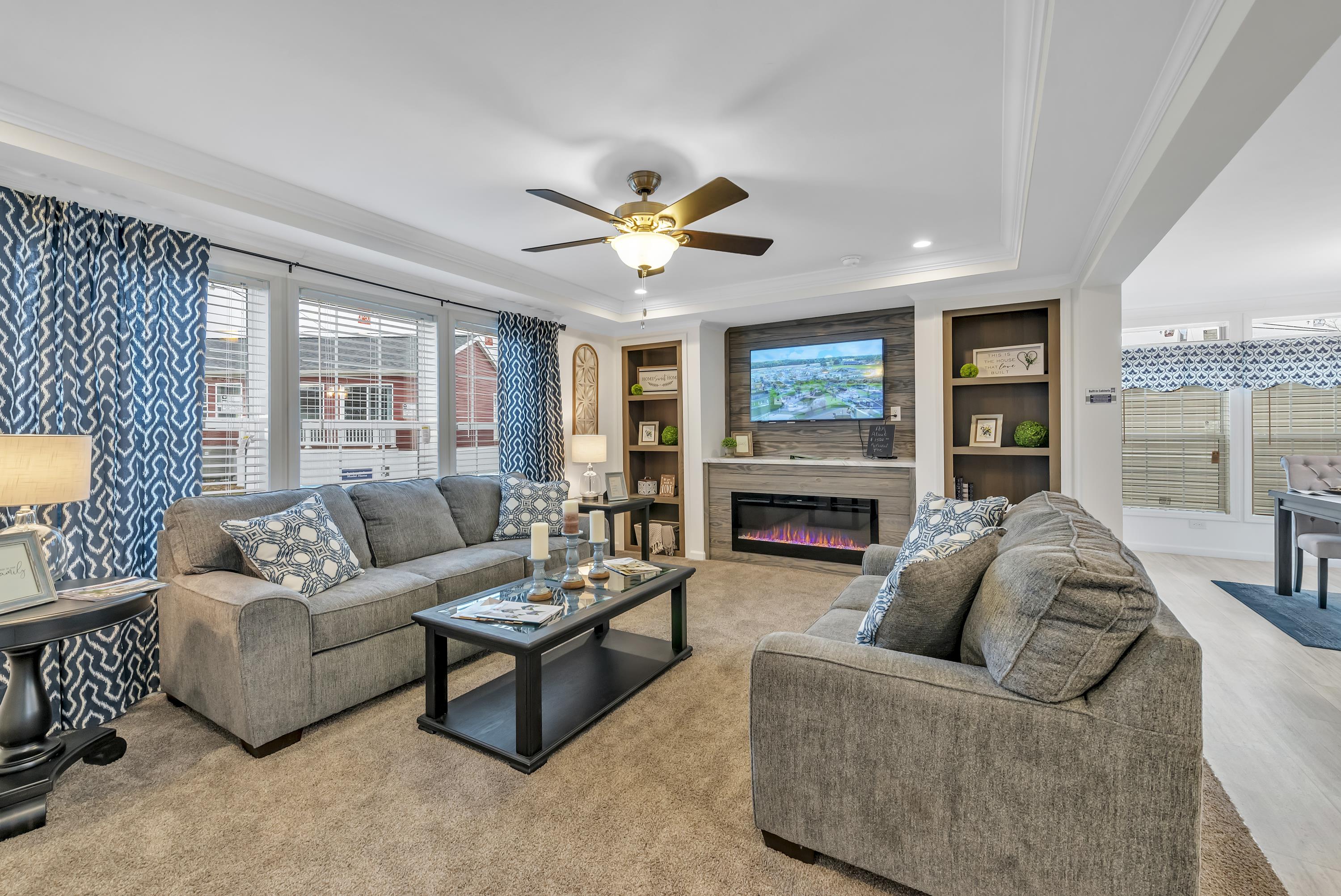 S & F SUNNY ACRES SALES CENTER - Image 11