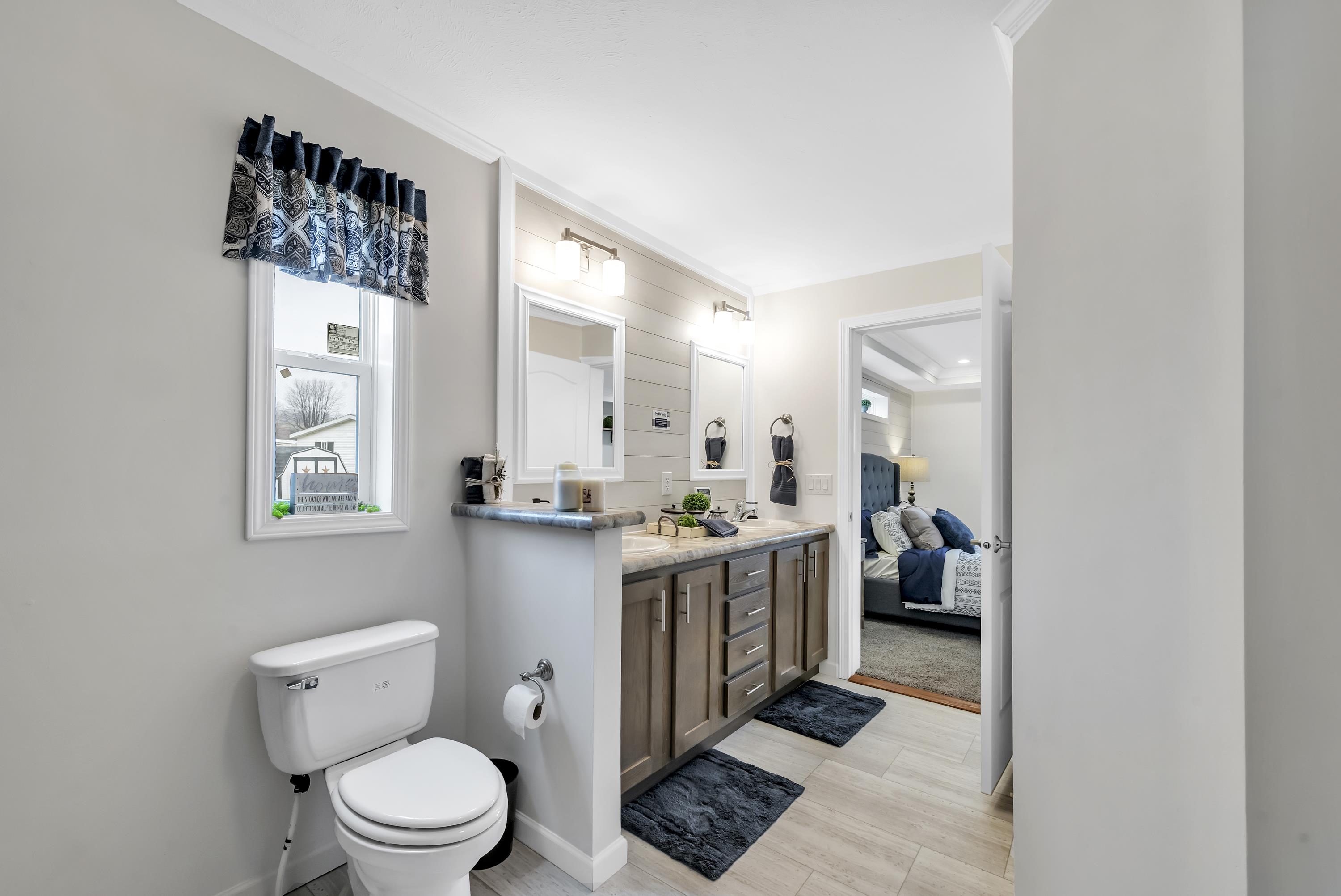 S & F SUNNY ACRES SALES CENTER - Image 13