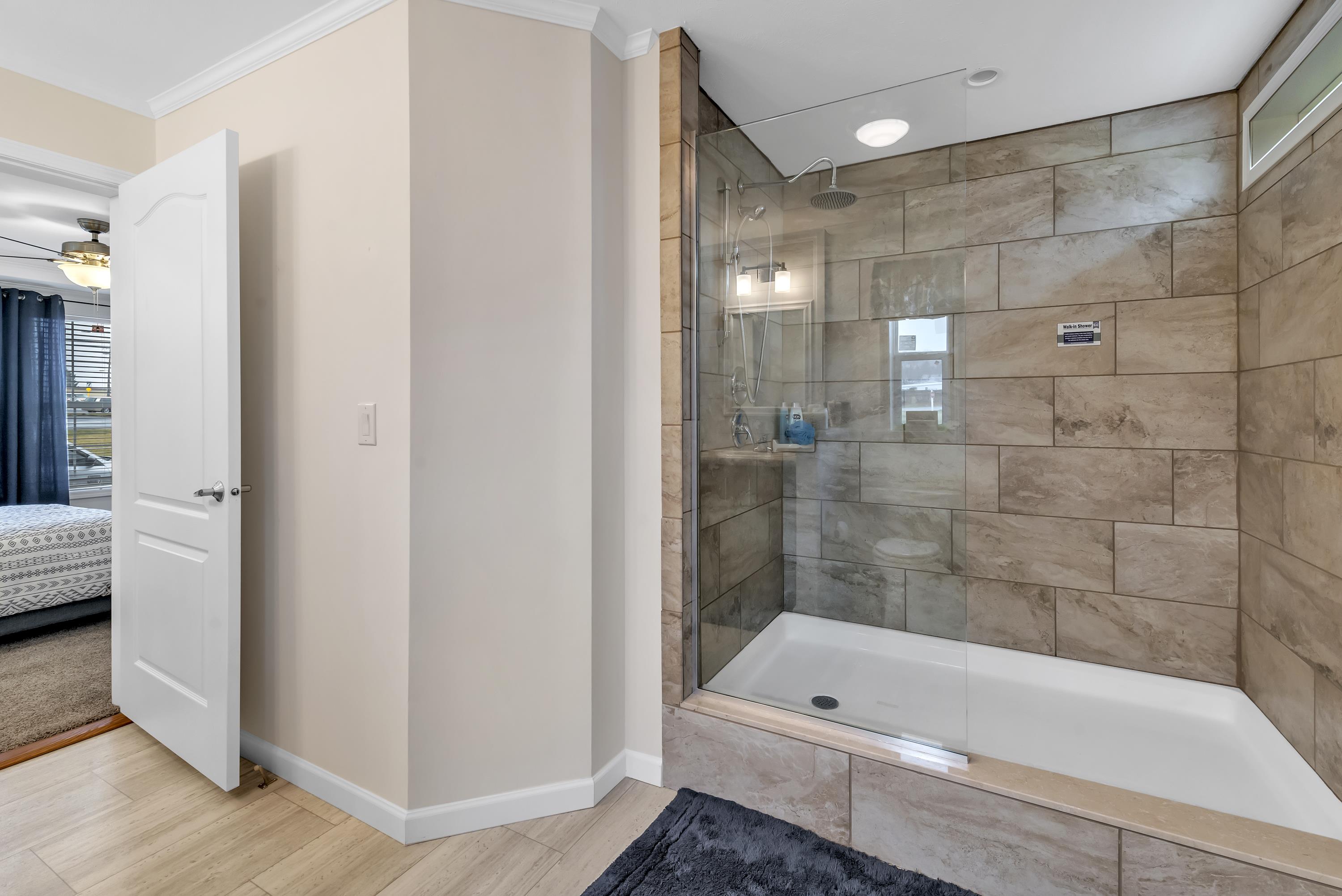 S & F SUNNY ACRES SALES CENTER - Image 14