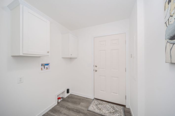 S & F REDBUD ESTATES SALES CENTER - Image 7