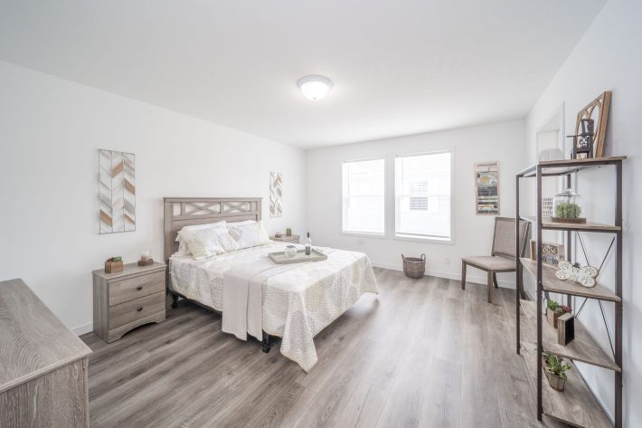 S & F REDBUD ESTATES SALES CENTER - Image 12