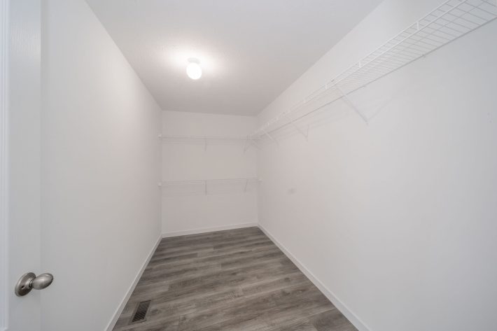 S & F REDBUD ESTATES SALES CENTER - Image 21