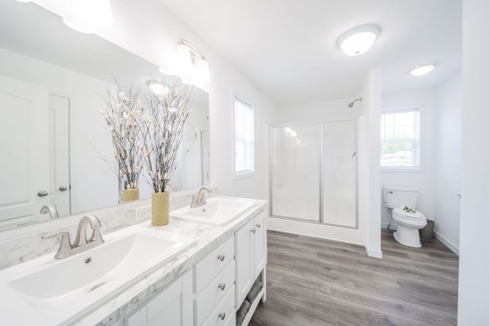 S & F REDBUD ESTATES SALES CENTER - Image 22