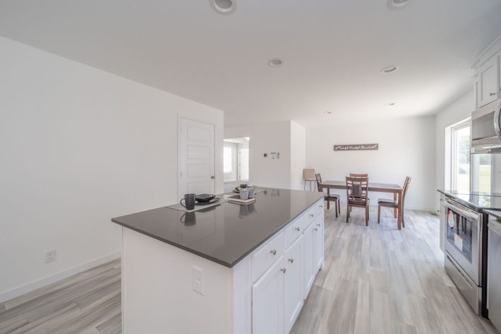 S & F REDBUD ESTATES SALES CENTER - Image 4